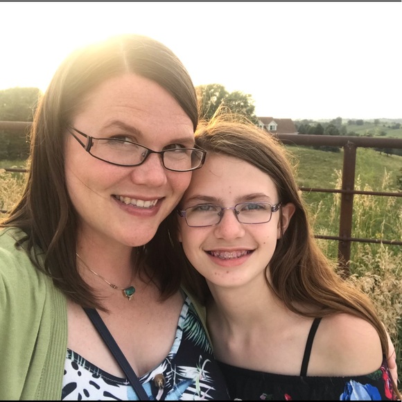 Profile Picture of Molly jo Lamoreux (@iowamojo) on Poshmark