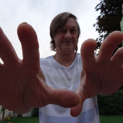 Profile Picture of John Twit Yeates (@johntwityeates) on Twitter