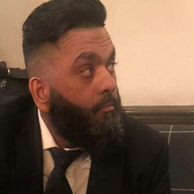 Profile Picture of This Guy..... (@HamzaH2Hussain) on Twitter