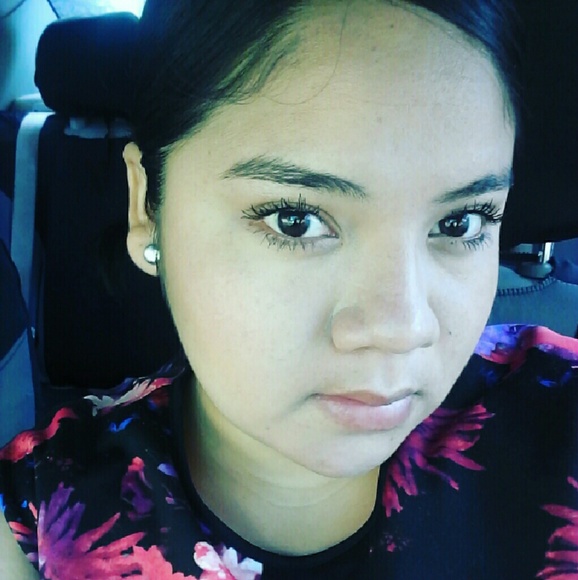 Profile Picture of Brenda Valdez (@valdezbre) on Poshmark