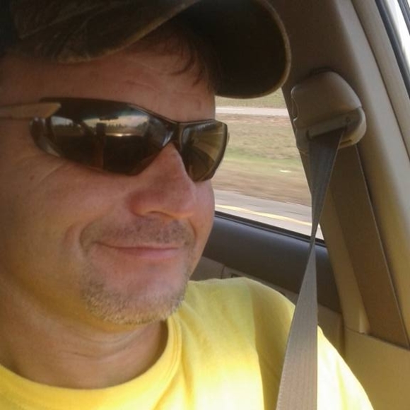 Profile Picture of James Ryan (@jamesmiltonryan) on Poshmark