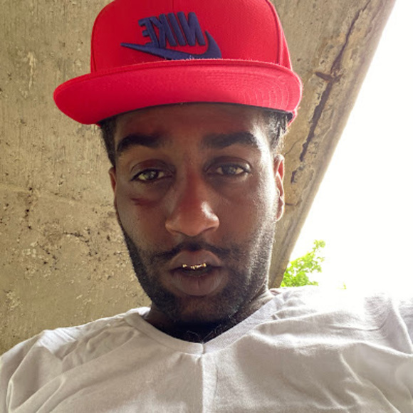 Profile Picture of Tyrelle Guiont (@treday3x) on Poshmark