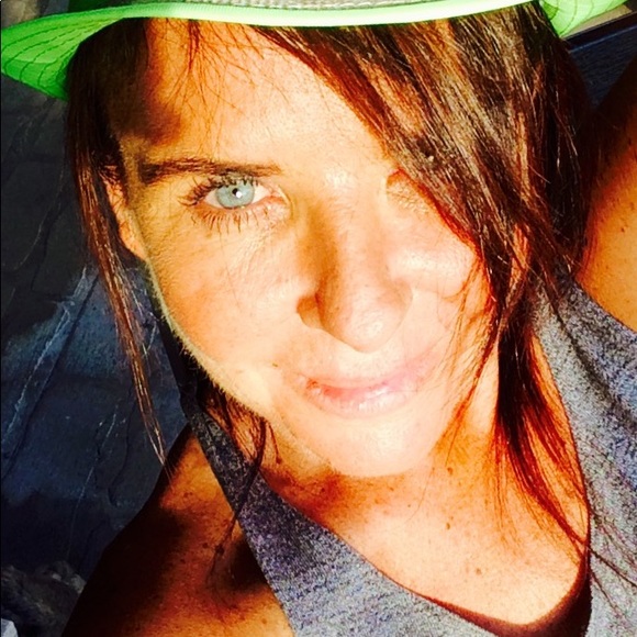 Profile Picture of Jane Hunter (@jdh1970) on Poshmark