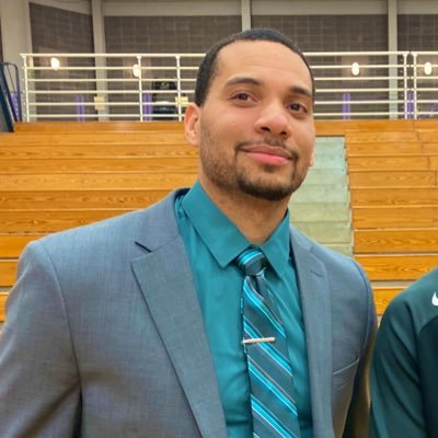 Profile Picture of Kyle Capps (@justcoachcapps) on Twitter