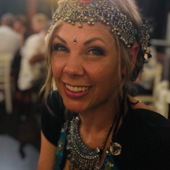 Profile Picture of Katrina Hannagan (@breakky) on Poshmark