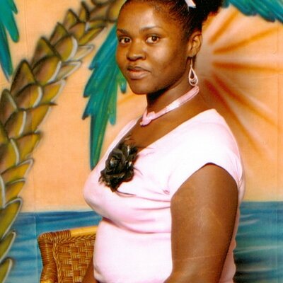 Profile Picture of Tina Dupree (@TinasAvon) on Twitter