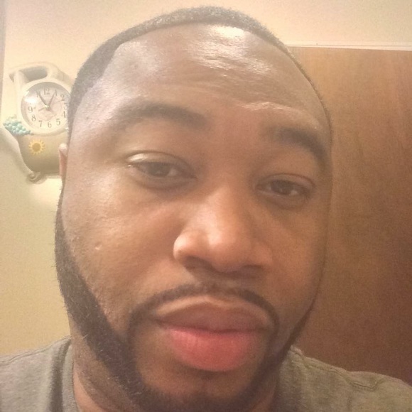 Profile Picture of Ernest Pritchett (@neef33) on Poshmark