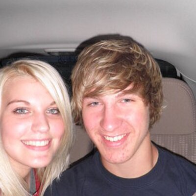 Profile Picture of Danielle McKnight (@DanielleKM77) on Twitter