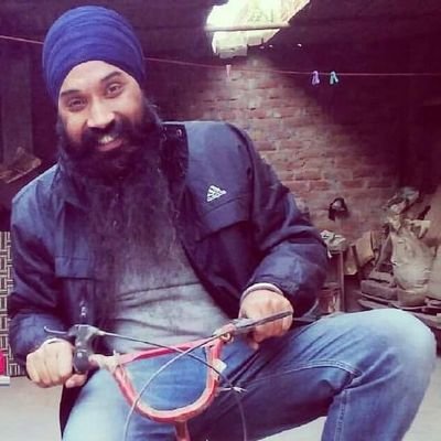 Profile Picture of Ajit Singh (@beardsingh) on Twitter