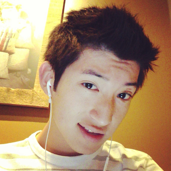 Profile Picture of Josiah Thomas (@jtkeisuke) on Poshmark