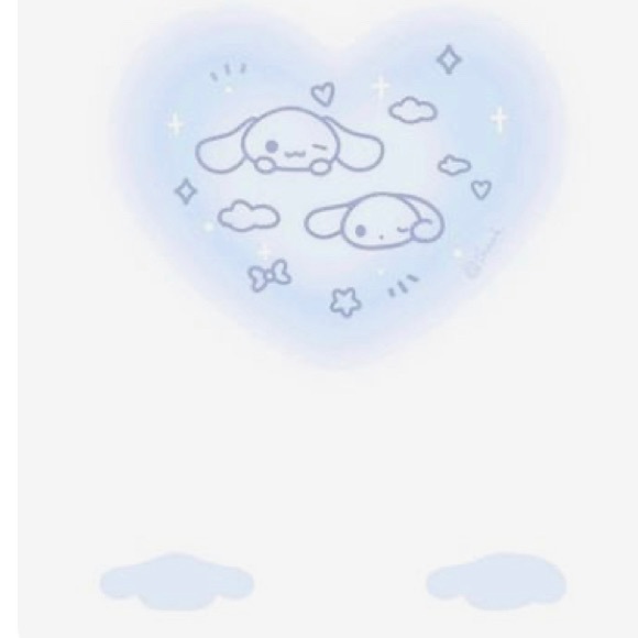 Profile Picture of Noel Lomax (@yourfavgirl538) on Poshmark