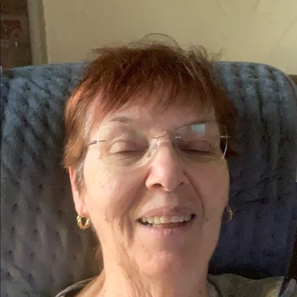 Carol Buterbaugh - Poshmark Profile Picture of Carol Buterbaugh (@buterbaughcarol) on Poshmark