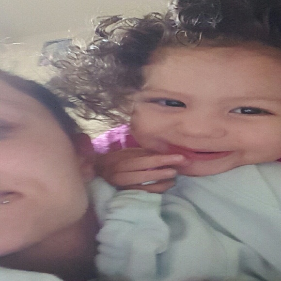 Profile Picture of Sarah Defilippo (@sarahdefilippo) on Poshmark