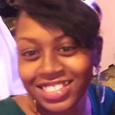 Profile Picture of Christina Crain (@Christi44393666) on Twitter