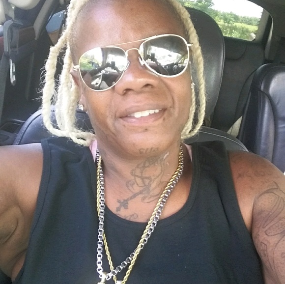 Profile Picture of Alterida Phillips (@sugphillips) on Poshmark