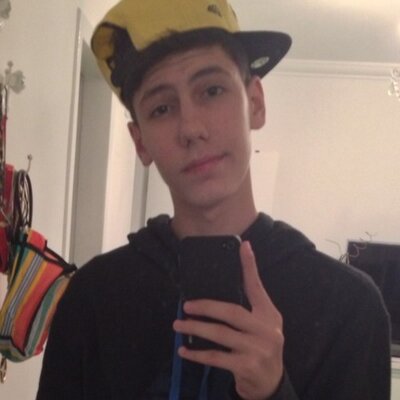 Charles Fernandes - Twitter Profile Picture of Charles Fernandes (@chaafernandes) on Twitter