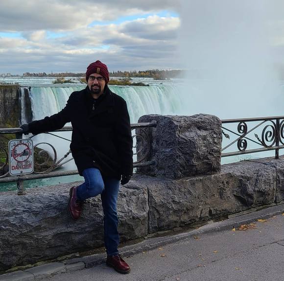 Profile Picture of Stylianos Melexenis (@melexenis) on Poshmark