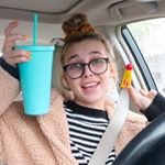 Profile Picture of 𝐚𝐥𝐞𝐱𝐚 + 𝐭𝐚𝐧𝐧𝐞𝐫 (@ticochambies) on Instagram