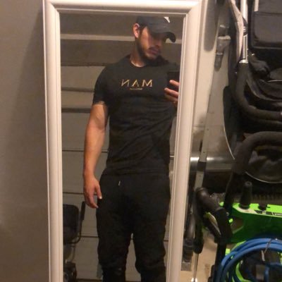 Profile Picture of Falaniko Loa (@FalanikoL) on Twitter