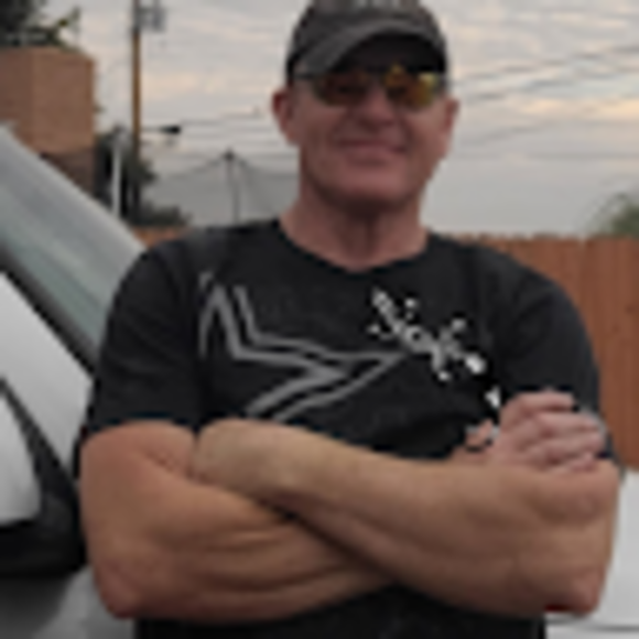 Profile Picture of Stephen Fallis (@scfallis) on Poshmark