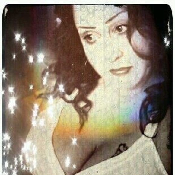 Profile Picture of Kim Foster duenas (@lytlekim) on Poshmark