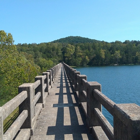 Profile Picture of Heady Deals (@deemsterpancake) on Poshmark