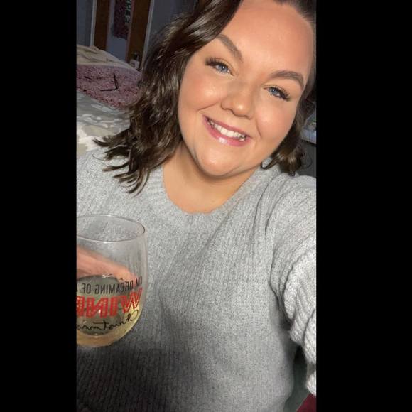 Profile Picture of Alexandria Mckenney (@alexandria53) on Poshmark