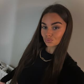 Profile Picture of Claire Black (@claire__black) on Instagram