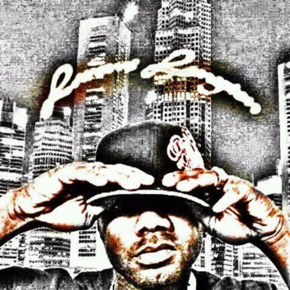 Profile Picture of Larome Langston (@laromelangston) on Poshmark