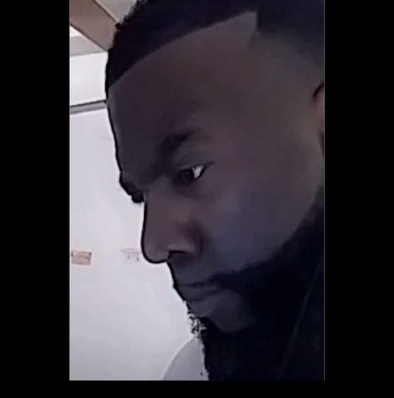 Profile Picture of Jonathan James (@jj8909250) on Poshmark