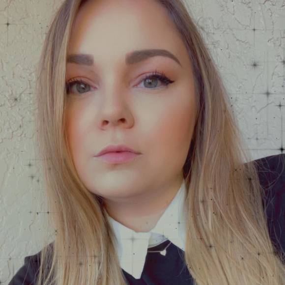 Profile Picture of Taylor-marie Dullea (@nltissooohott) on Poshmark