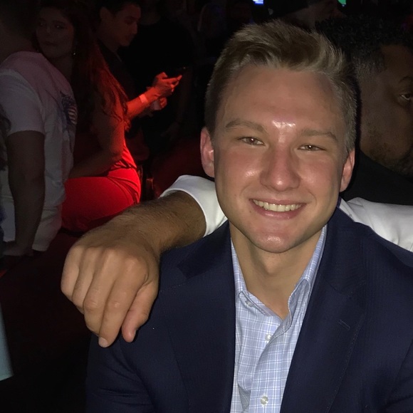 Profile Picture of Peter Englert (@peter_englert) on Poshmark