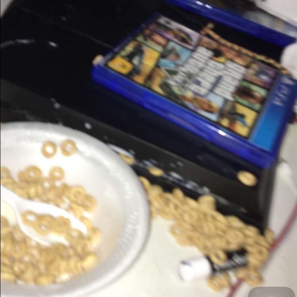 Profile Picture of Derek Verdin (@iproxfollower) on Poshmark