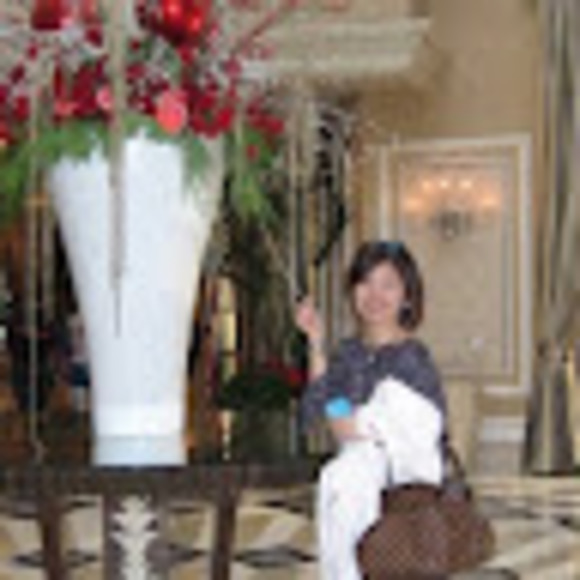 Profile Picture of Cindy Trinh (@changc31) on Poshmark