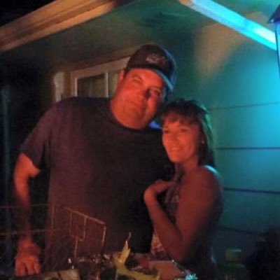 Profile Picture of Lori Wise (@LoriMikeWise) on Twitter