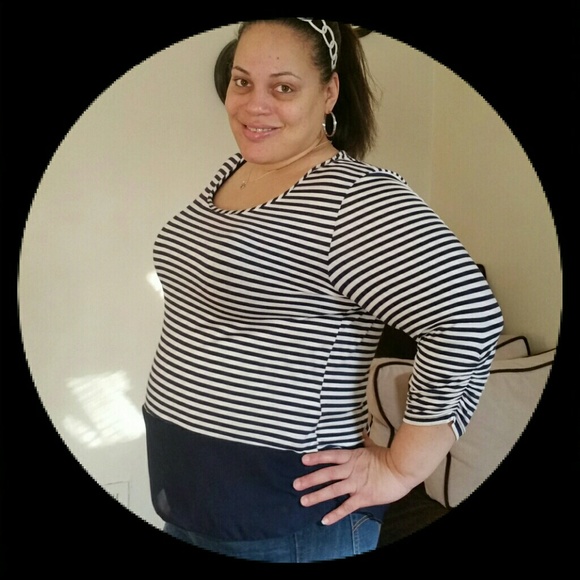 Profile Picture of Amandala Frieson (@michllef46) on Poshmark