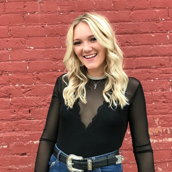 Profile Picture of Grace Greseth (@greseth17) on Poshmark