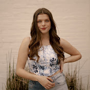 Profile Picture of Mikki Zip (@mikkizip_official) on Youtube