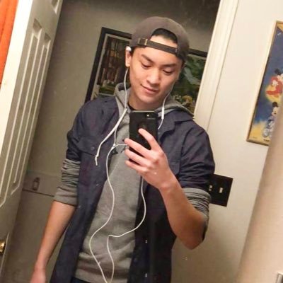 Profile Picture of Joseph Jaworski-Moiles (@JosephMoiles) on Twitter