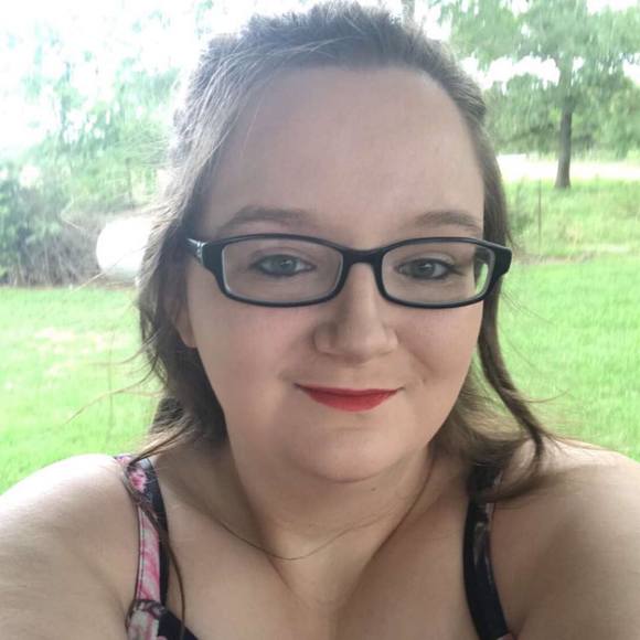 Profile Picture of Kayla Stubbs (@kaylastubbs17) on Poshmark