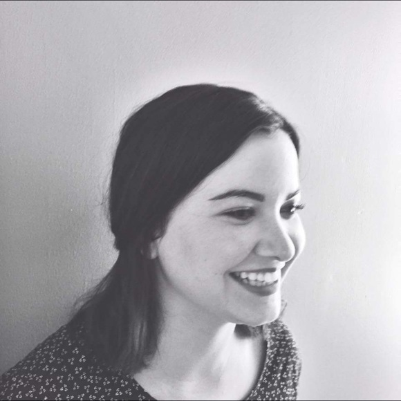 Profile Picture of Ashley Wigdor (@ang5c) on Poshmark