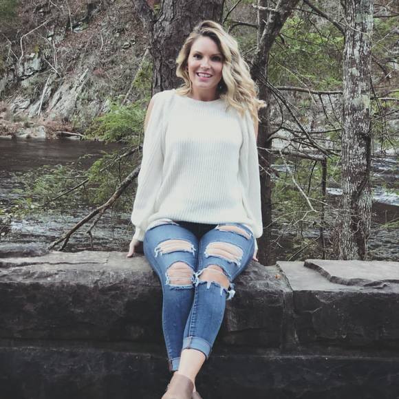 Profile Picture of Melissa Mcconkey (@m_mcconkey) on Poshmark