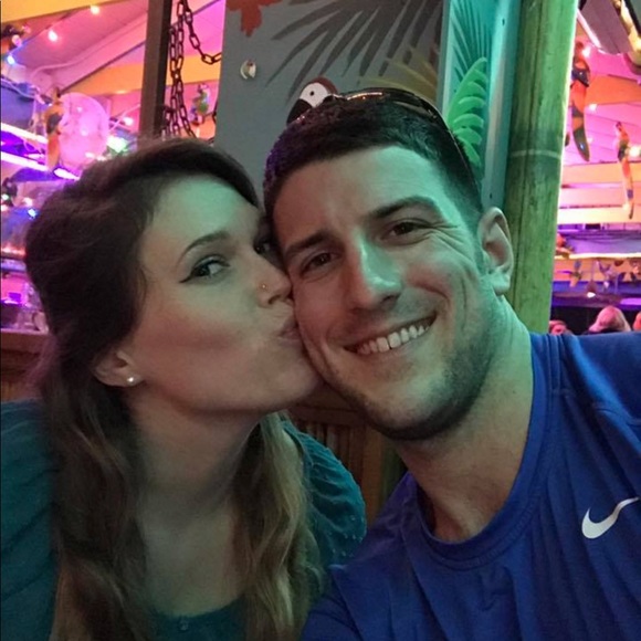 Profile Picture of Robert Symes (@bsymes45) on Poshmark