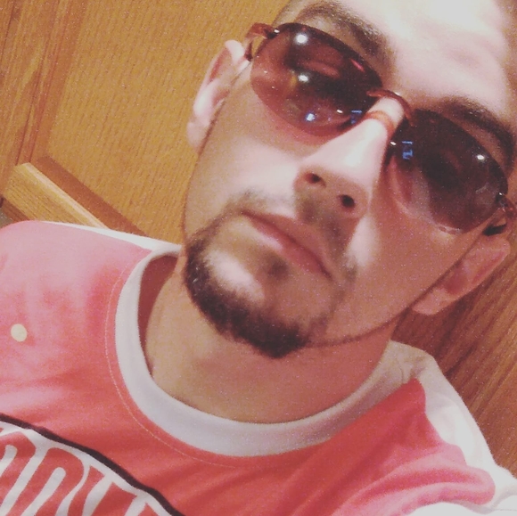 Profile Picture of Bill Reynolds (@billreynolds407) on Poshmark