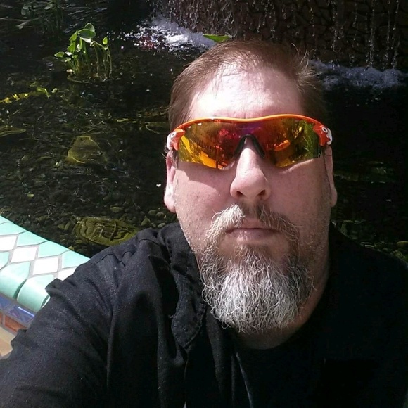 Profile Picture of John Obritz (@john5800) on Poshmark