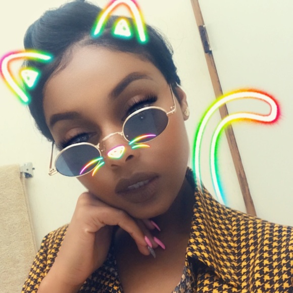 Profile Picture of Ray Morgan (@rayahdee) on Poshmark