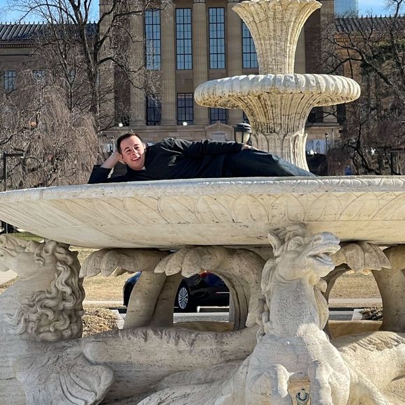 Profile Picture of Dan Kelly (@dankelly621) on Poshmark