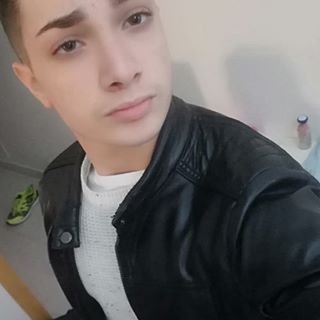 Profile Picture of Erik Longo (@erik.longo.33) on Facebook