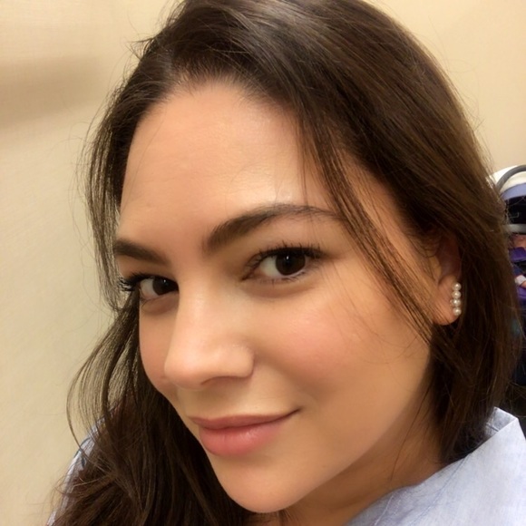 Profile Picture of Yusimi Arteaga (@yusibello) on Poshmark