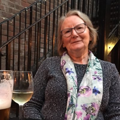 Profile Picture of Christine Winn (@ChristineWinn18) on Twitter